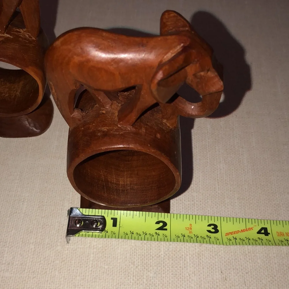 Hand‎ carved made in Kenya Animal Wooden napkin rings, set of 4